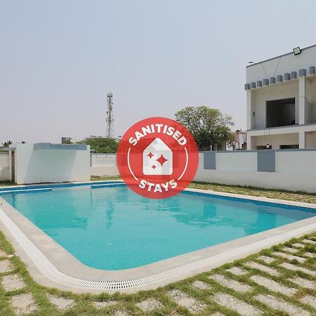Oyo 38695 Peninsula Holiday Resorts Chennai Esterno foto