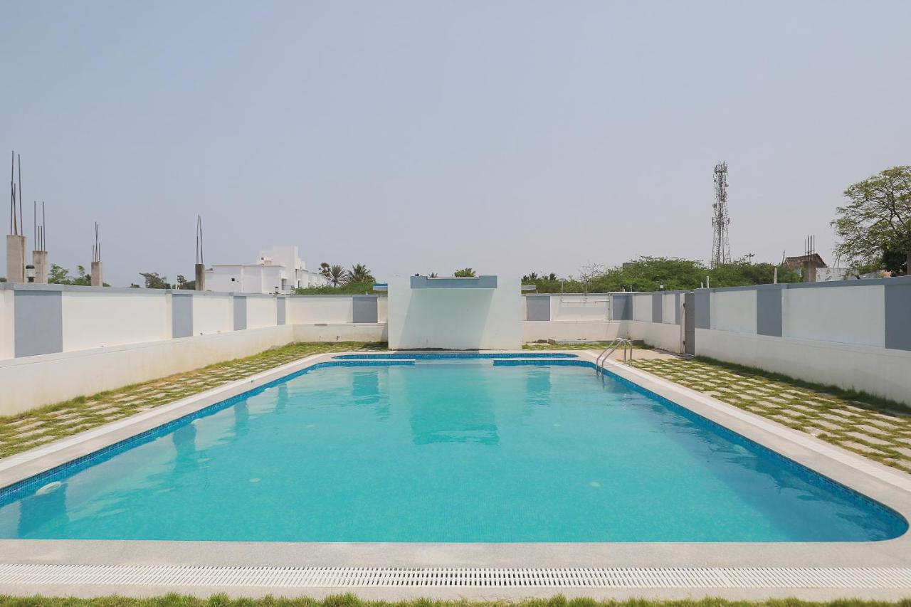 Oyo 38695 Peninsula Holiday Resorts Chennai Esterno foto